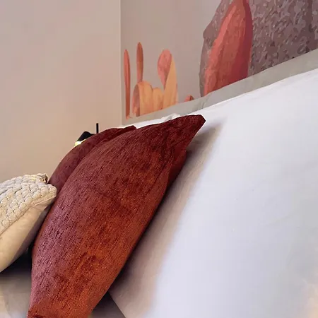 Vittani Palace - The Red Apartament Como