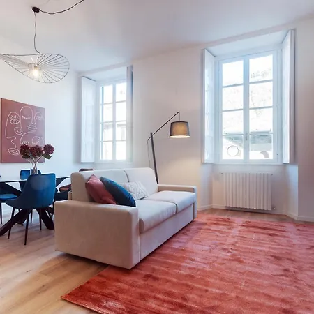 Vittani Palace - The Red Appartement