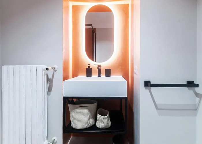 Vittani Palace - The Red アパート