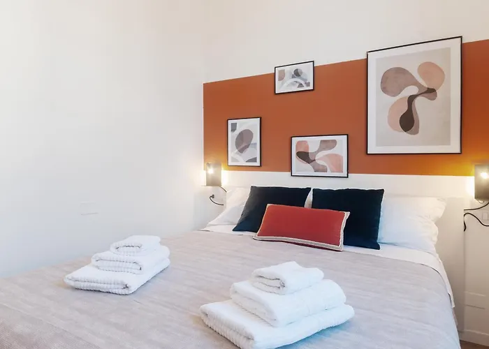 Vittani Palace - The Red Apartman Como