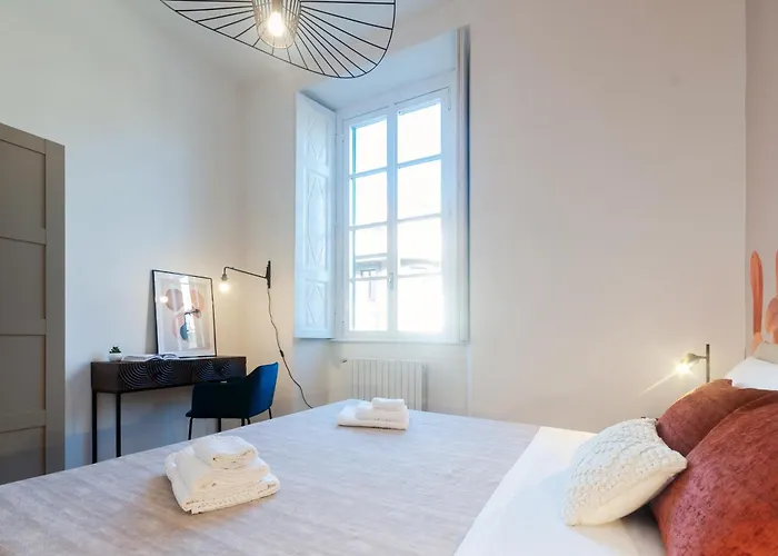 Vittani Palace - The Red