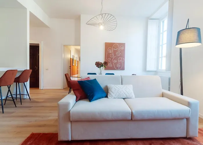 Vittani Palace - The Red * Como